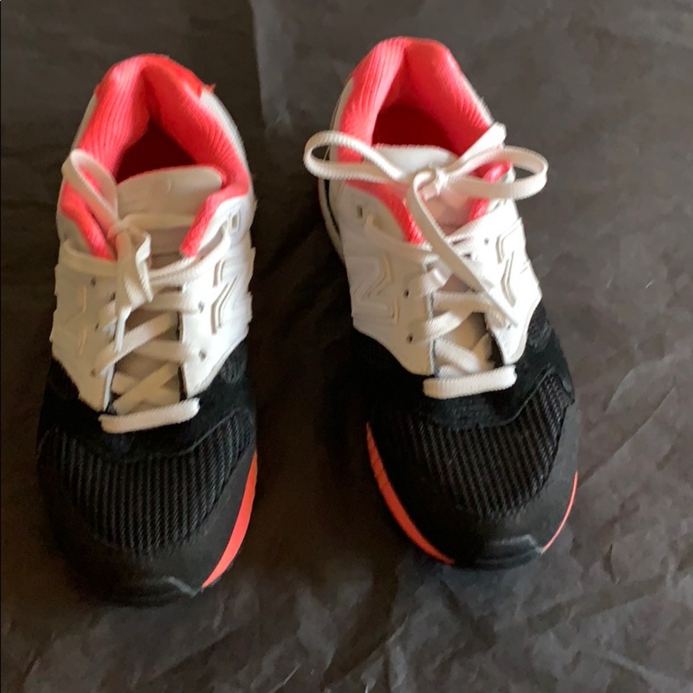 NB Limited Edition sneaker